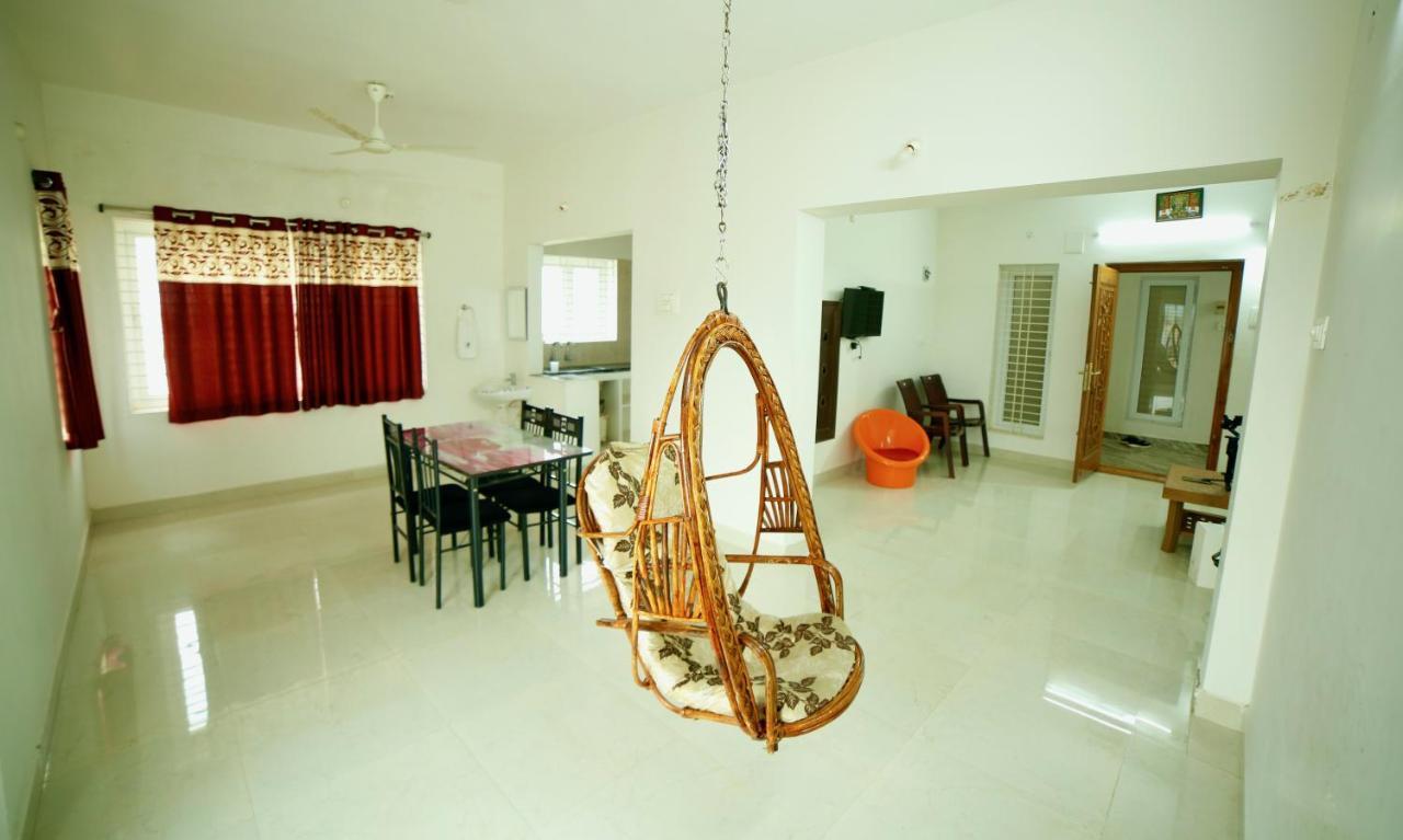 Truelife Homestays - Alamelu Avenue - Fully Furnished Ac 2Bhk Apartments In Tirupati - Walkable To Restaurants & Super Market - Fast Wifi - Kitchen - Easy Access To Airport, Railway Station, Sri Padmavathi & Tirumala Temple ภายนอก รูปภาพ