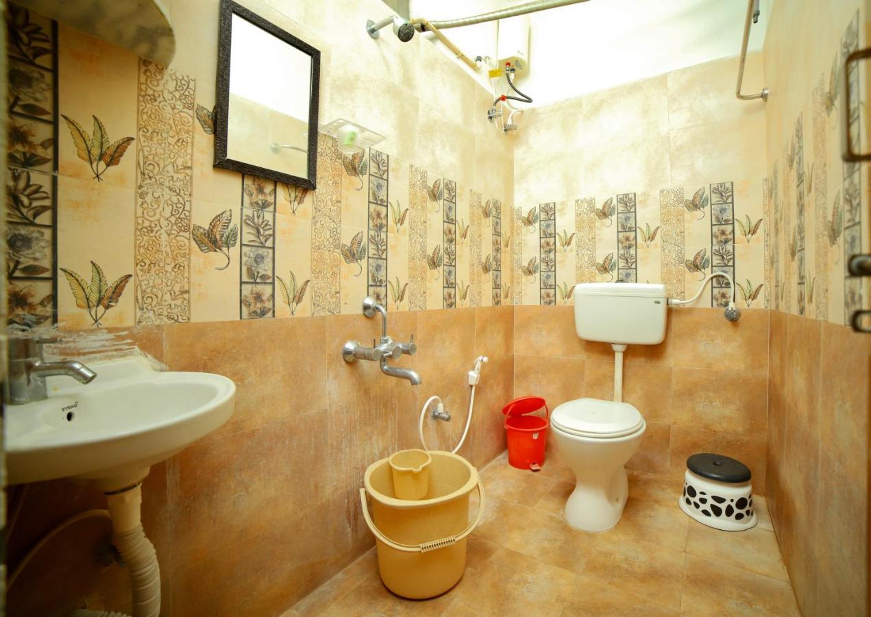 Truelife Homestays - Alamelu Avenue - Fully Furnished Ac 2Bhk Apartments In Tirupati - Walkable To Restaurants & Super Market - Fast Wifi - Kitchen - Easy Access To Airport, Railway Station, Sri Padmavathi & Tirumala Temple ภายนอก รูปภาพ