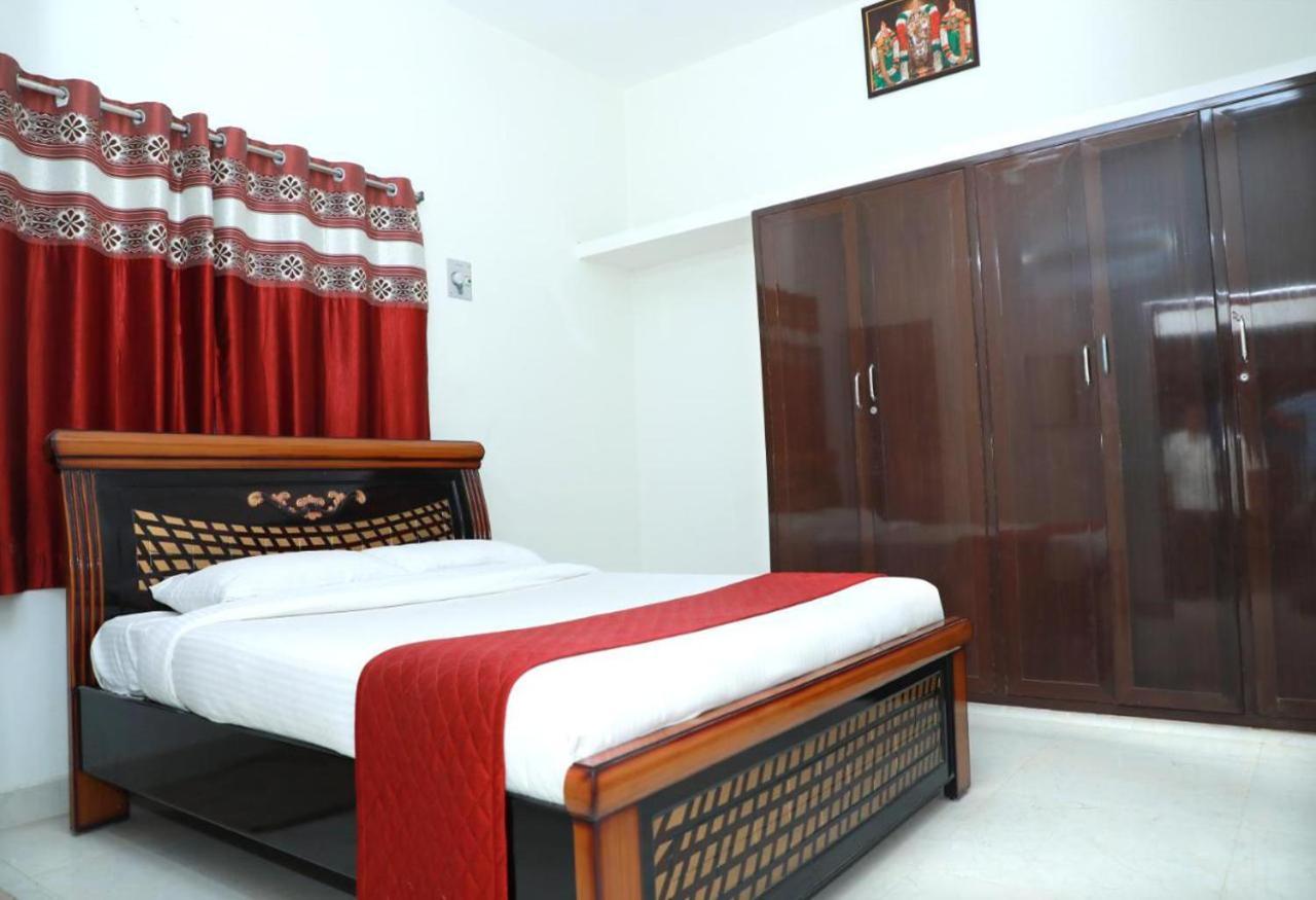 Truelife Homestays - Alamelu Avenue - Fully Furnished Ac 2Bhk Apartments In Tirupati - Walkable To Restaurants & Super Market - Fast Wifi - Kitchen - Easy Access To Airport, Railway Station, Sri Padmavathi & Tirumala Temple ภายนอก รูปภาพ