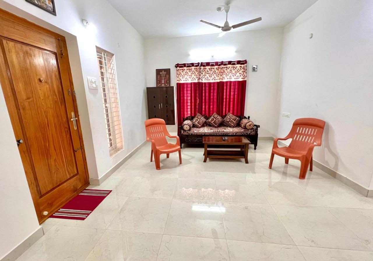 Truelife Homestays - Alamelu Avenue - Fully Furnished Ac 2Bhk Apartments In Tirupati - Walkable To Restaurants & Super Market - Fast Wifi - Kitchen - Easy Access To Airport, Railway Station, Sri Padmavathi & Tirumala Temple ภายนอก รูปภาพ